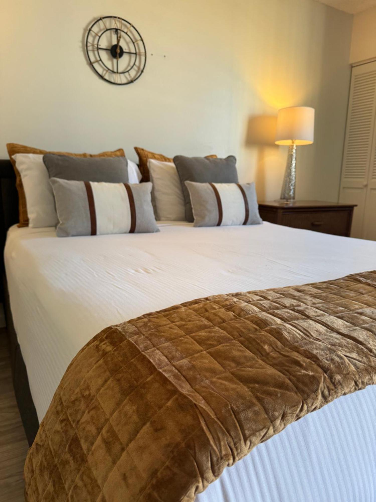 1414- Heart Of Waikiki With Kitchen - Free Parking - City View Honolulu Eksteriør billede